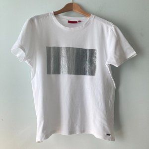 HUGO BOSS white tee